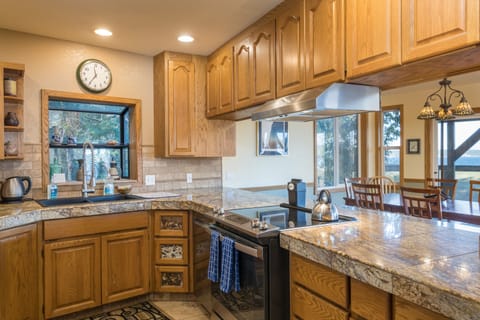 799 Peninsula Rd - Lopez Island Washington - 25