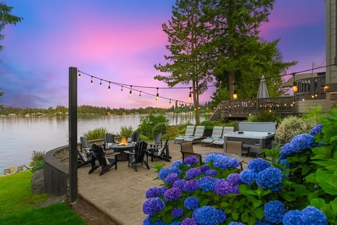Enjoy the large deck with a fire pit, hot tub, lounge chairs and amazing views!
