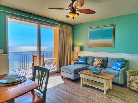 Spacious oceanfront living room with queen size sleeping sofa