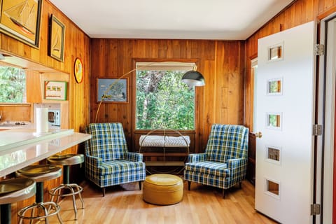 Sitting room off of the kitchen