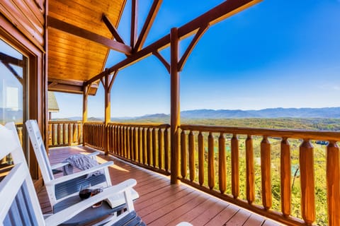 Endless Smoky Mountain views from the Great Escape Shop!