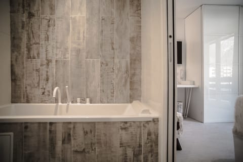 Free toiletries, hair dryer, bathrobes, slippers