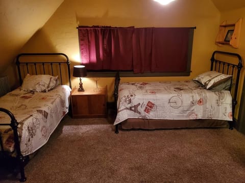 Bedroom - 3rd Floor North Loft w/Twin Wrought Iron Beds