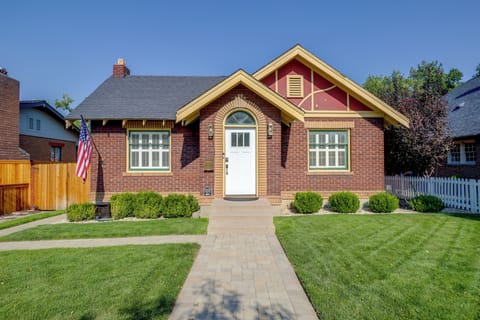 Reno Vacation Rental | 3BR | 2BA | 1,284 Sq Ft | Stairs Required for Access