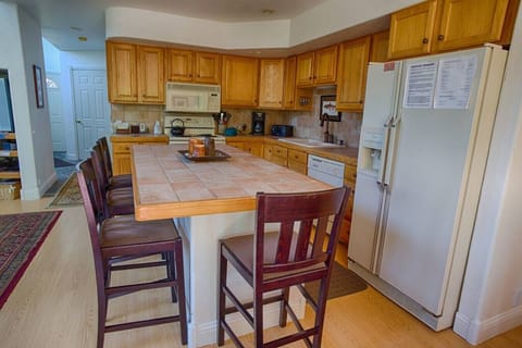 Extra seating at kitchen island