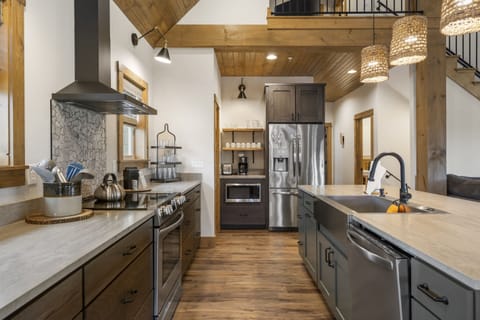 Fully appointed kitchens with full sized appliances