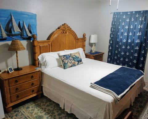 King size bed