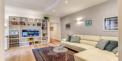 the living room, SMART TV, WI-FI