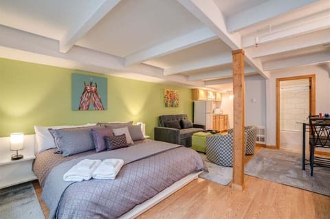 The bright and spacious studio will give you so much needed rest after a busy day outdoors.