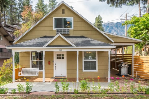 Home is on the edge of the downtown area, and just uphill from the waterfront park
