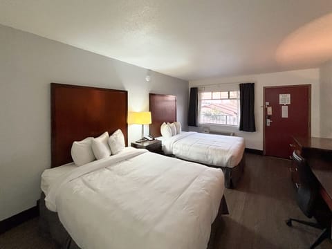 Desk, laptop workspace, WiFi (free), bed sheets