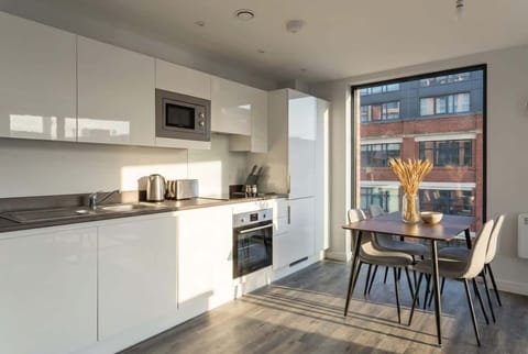 Fully quipped kitchen