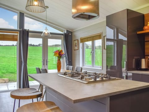 Kitchen | Whitey Top Country Lodge - Whitey Top Lodges, Pentridge