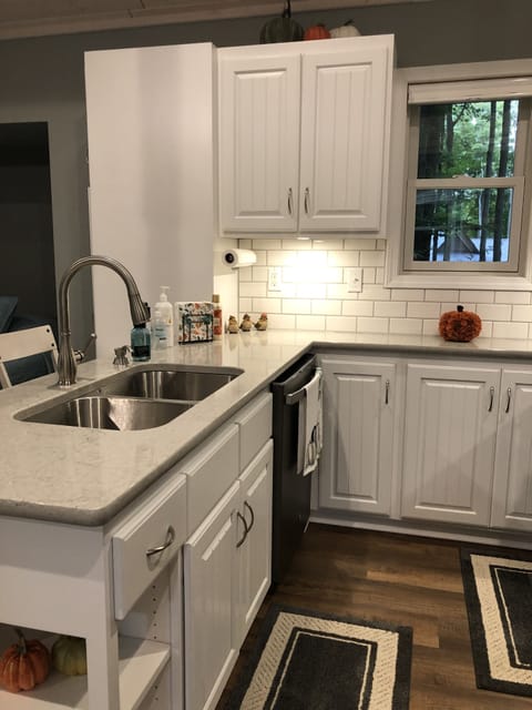 Kitchen- large sink and dishwasher