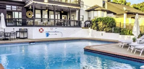 Enjoy your private pool with plenty of space to relax, just steps from the home and perfect for sunny days and refreshing dips.