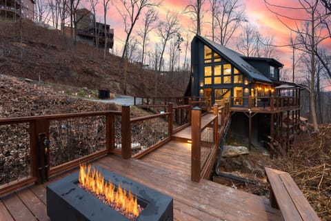 Cabin, 3 Bedrooms | Property grounds