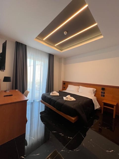 Deluxe Double Room, Balcony | Minibar, desk, free WiFi, bed sheets