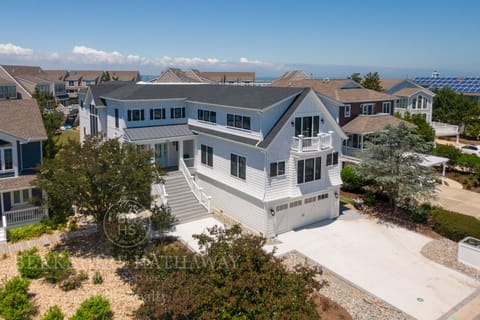 Front of House Other View 2