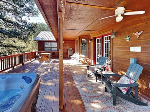 Studio (3 Bedrooms) | Property amenity