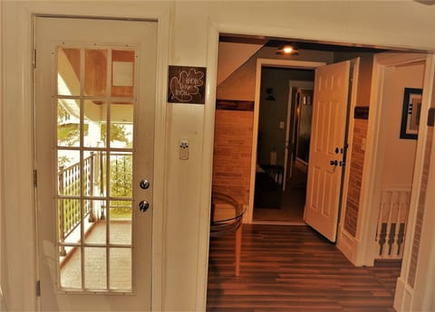 Apartment, 3 Bedrooms, Balcony, Garden View | Interior