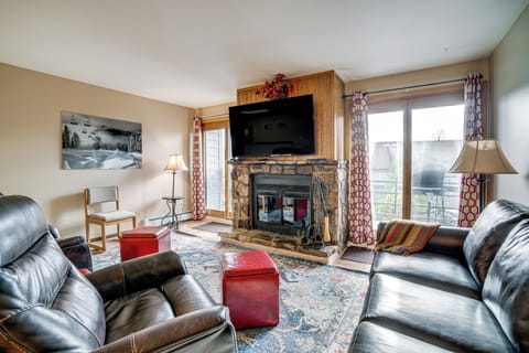 Silverthorne Vacation Rental | 2BR | 2BA | Elevator Access | 956 Sq Ft