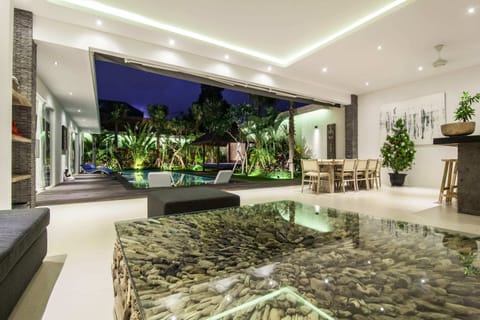 Basic Villa, Multiple Beds | Interior