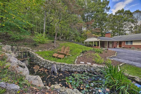 Kingsport Vacation Rental | 4BR | 3.5BA | 3,050 Sq Ft
