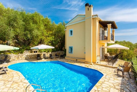 Beautiful villa with private pool and terrace with sea views