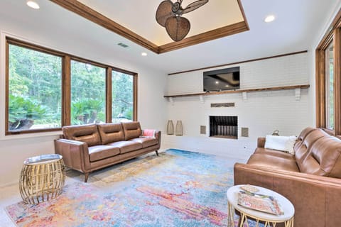 Ocean Springs Vacation Rental | 3BR | 3BA | Step-Free Access | 2,050 Sq Ft