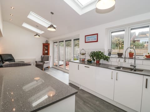 Cottage | Interior