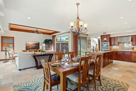 Dinng room fits perfect in they open floor plan keeping everyone together!