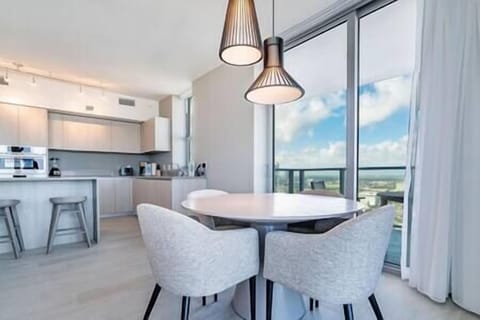 27eef389 1014 439f b3d5 34d3e42a26f2