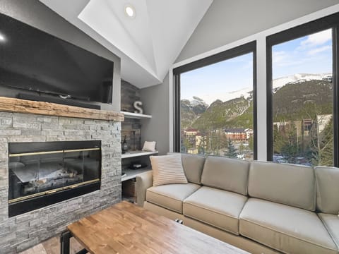 Condo, 2 Bedrooms | Interior