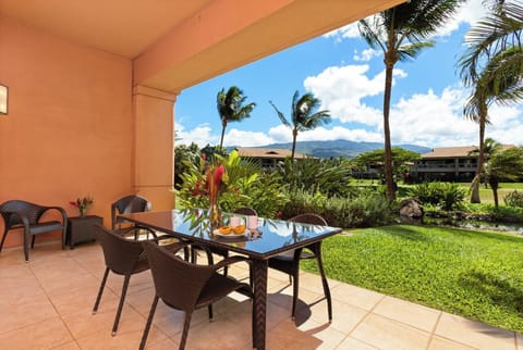 Tropical breeze, mountain views—paradise awaits on your private lanai.
