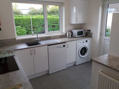 Microwave, highchair