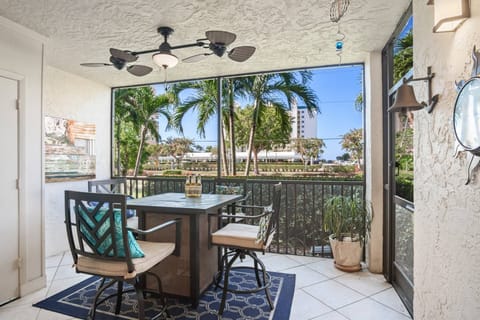 Catch peeks of the amazing Marco sunset's right from your western-facing, private screened-in lanai.