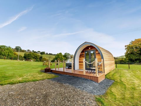 Exterior | Brook Valley Glamping-Chestnut - Brook Valley Glamping, Llanfair Caereinion