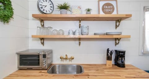 Tiny House - Kitchenette