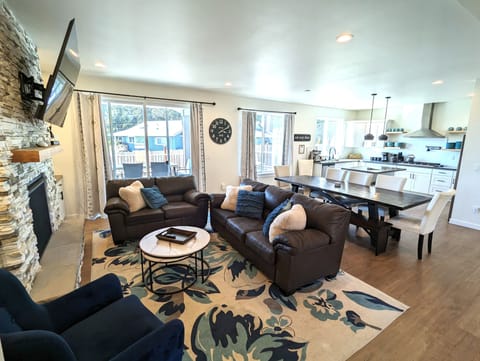 Large windows with lots sunshine