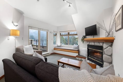 Welcome to Lake Placid Lodge and step into your alpine escape nestled in the heart of Creekside Village.