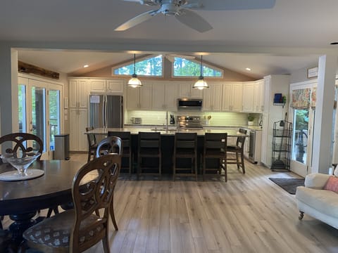 Eat in kitchen and dining area