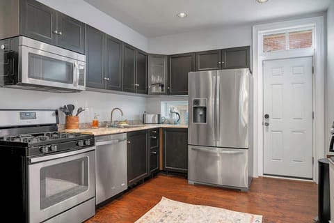 ★ The Chef Kitchen★ The kitchen is fully equipped to prepare the best meals