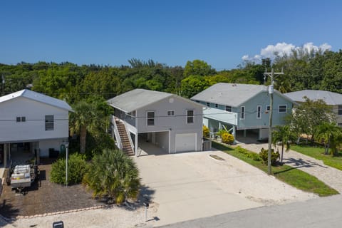 Front of house with lots of parking.