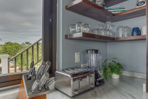 High quality dishware and glassware as well as plastic ware for outdoor use.