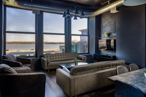 River view with floor to ceiling windows