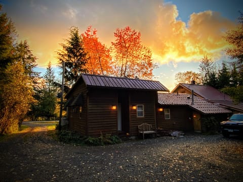 The exterior of the guest house, where Kautz is located (through door in center)