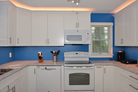 Lots of countertop space!