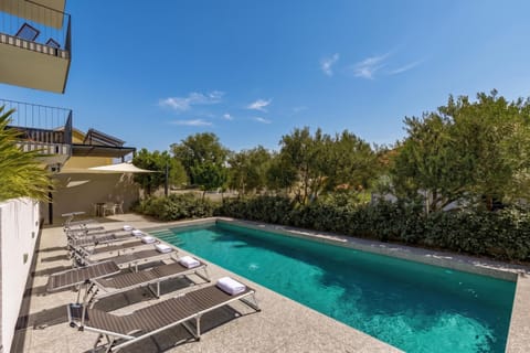 Shared pool