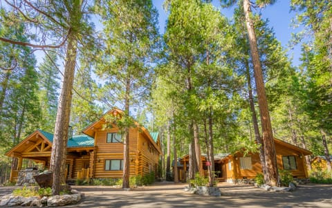 Yosemite Luxury Estate frontal view.