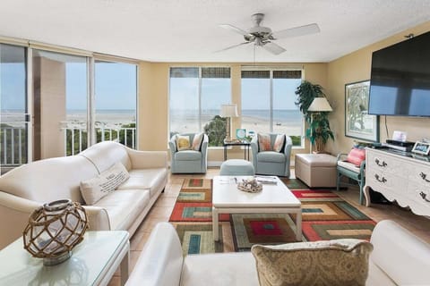 North Breakers 412 - Living room with direct ocean view